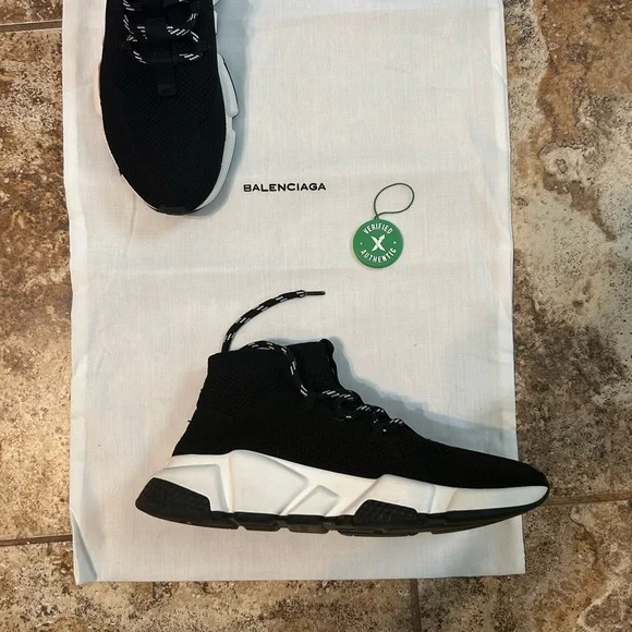 Balenciaga Black and White Sneakers - Picture 3 of 8